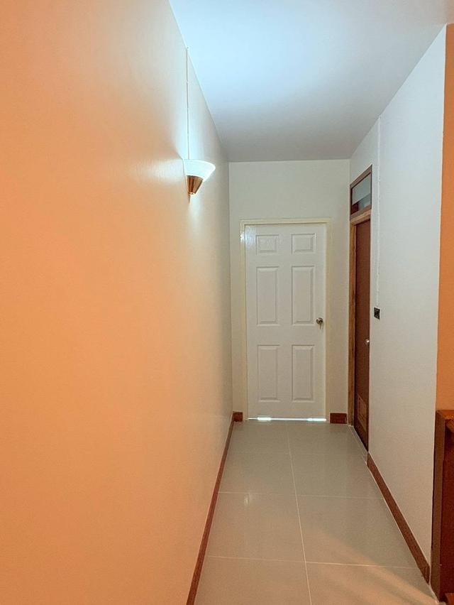 หมู่บ้านบุศรินทร์    12