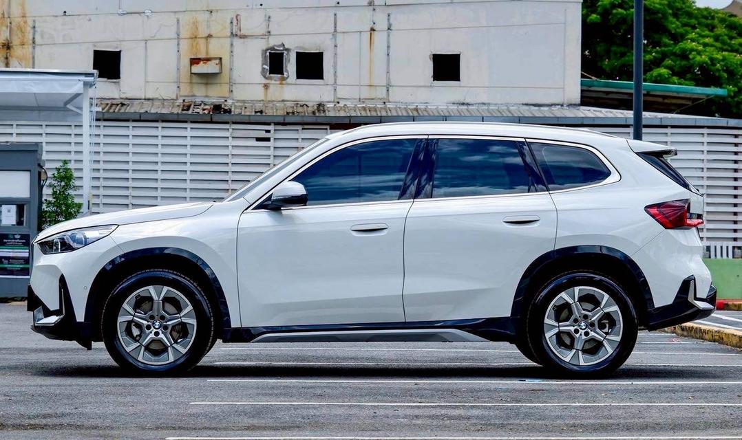 รหัสรถ PR2747 + BMW X1 (U11) sDrive 20I X Line จดทะเบียนปี 2025 วิ่งเพียง 10,000Km  14