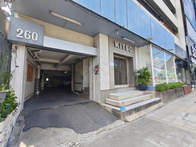 ขายอาคารพาณิชย์ 5 ชั้นครึ่ง รวมดาดฟ้า ใจกลางรัชดา-ห้วยขวาง 1,800 ตรม. ติดถนนรัชดาภิเษก ใกล้ MRT ห้วยขวาง เพียง 350 เมตร 1