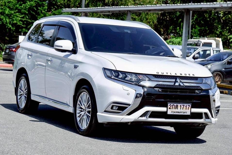 รหัสรถ PR1717 Mitsubishi Outlander PHEV ( มือเดียว ) GT-Premium Top Fulloption