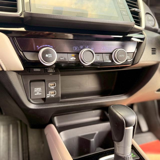 รหัสรถ 12AT8164 HONDA CITY TURBO 1.0 SV | ปี : 20222 10
