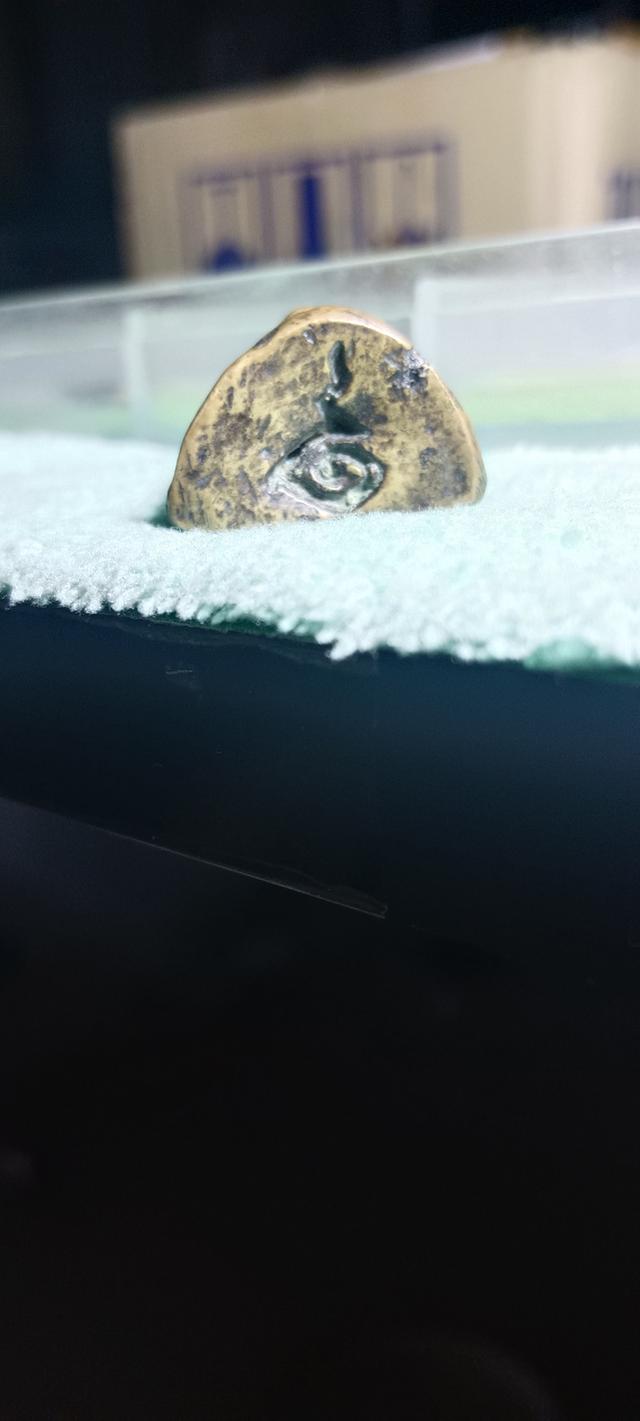 รูปหล่อพ่อท่านคล้าย ก้นอุ 4