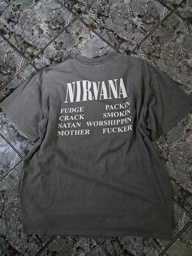 เสื้อยืดมือสอง 2