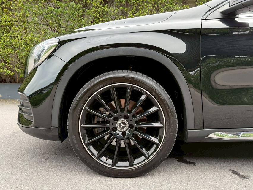 Benz GLA250 Amg 2019 Facelift ไมล์วิ่ง 108,000 km. เข้าศูนย์ทุกระยะ รถสวย จัดไฟแนนซ์ได้เต็ม 16