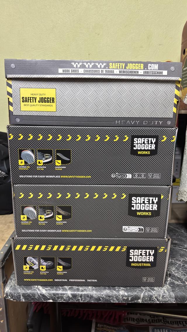 รองเท้า Safety Jogger ไซส์ 44 28cm 2