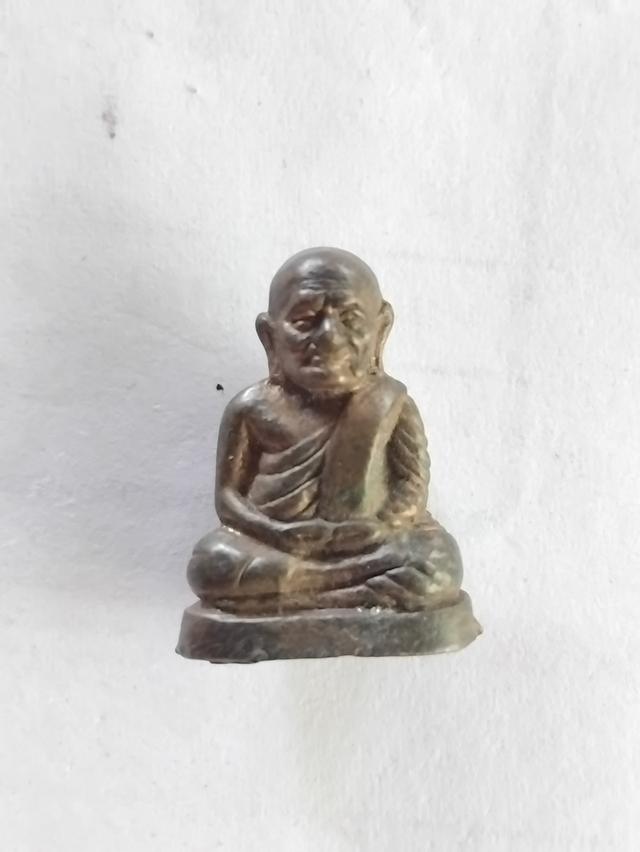 หลวงพ่อเงิน พิมพ์หน้าแก่ รูปที่ 1