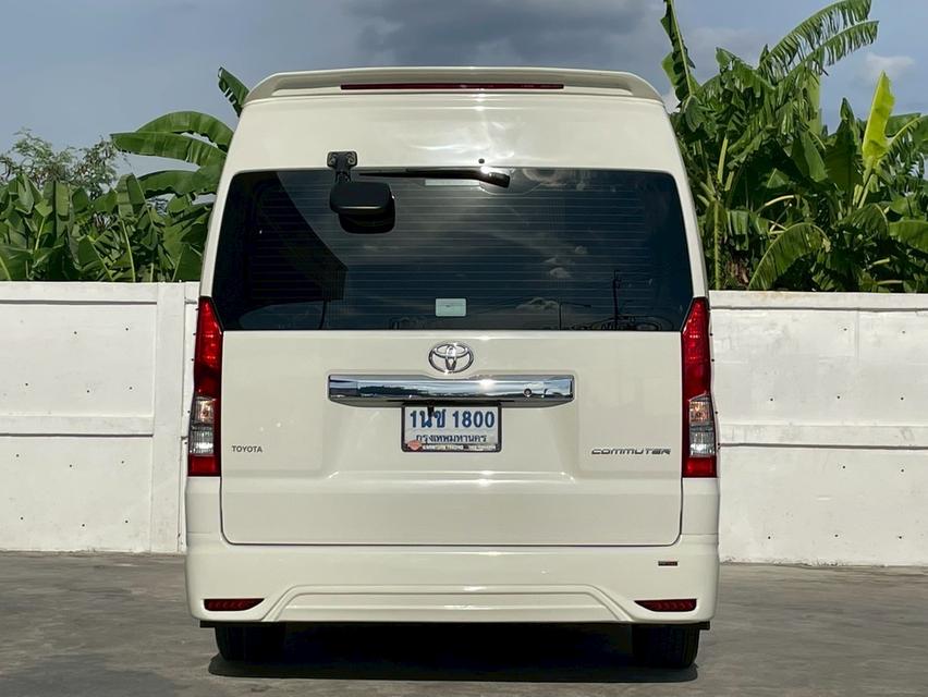 TOYOTA COMMUTER 2.8 2024