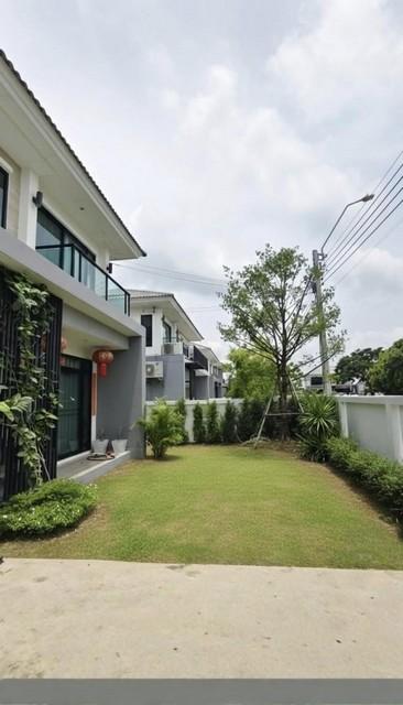 ขาย บ้านเดี่ยว หมู่บ้าน มายโฮมซิลเวอร์เลค ซอยสุวินทวงศ์ 78 My Home Silver Lake พื้นที่สวนใหญ่มาก
