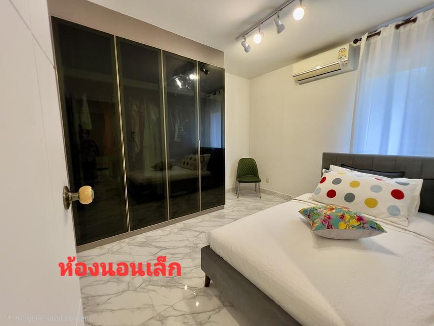 ขายบ้าน 2 หลังสไตล์โมเดิร์นตกแต่งด้วยเฟอร์นิเจอร์ built in แบบรูปราคา 7.4 ล้านบาท 6