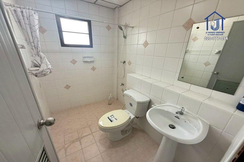 ขายทาวน์โฮม 3 ชั้น หมู่บ้านกลางเมือง รัชดา–เหม่งจ๋าย 1 ซอยสหการประมูล ใกล้ทางด่วน รถไฟฟ้าMRT 13