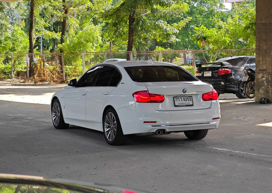 BMW 330e Luxury F30 Plug-in Hybrid ปี 2018 รูปที่ 5
