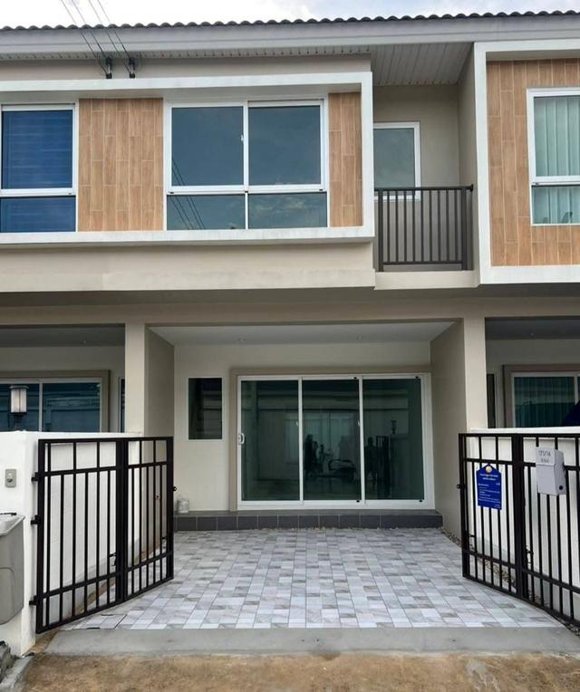 ให้เช่าบ้านทาวน์โฮม 2 ชั้น ( มือหนึ่ง ) โนโววิลล์ คลอง 1 ซอย รังสิต - นครนายก 19 20 ตร.ว. ธัญบุรี ใกล้เซียร์รังสิต ใกล้ฟิวเจอร์พาร์ครังสิต 2