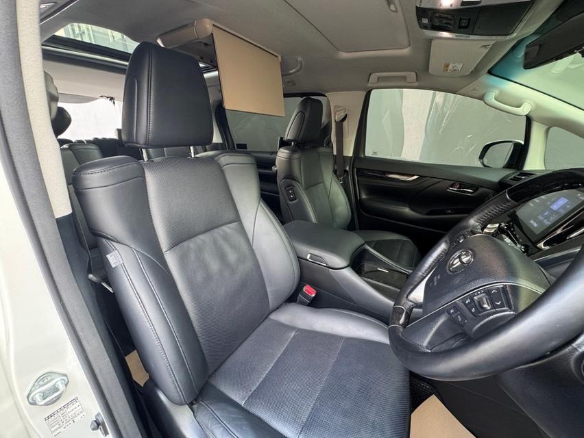  Toyota ALPHARD 2.5 SC PACKAGE ปี 2020 สีขาวมุข เบนซิน ไมล์ 61,000 กม. 12