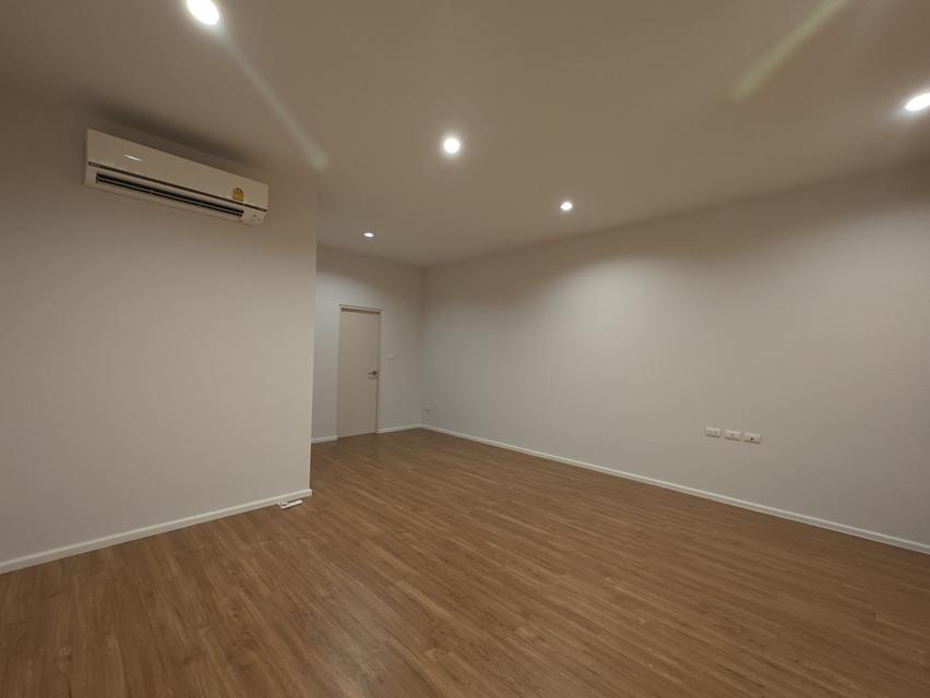 หมู่บ้านบ้านกลางเมือง ดิอิดิชั่น ประชาอุทิศ ซอยประชาอุทิศ 33 ถนนประชาอุทิศ แขวงบางมด เขตทุ่งครุ กรุงเทพมหานคร 16