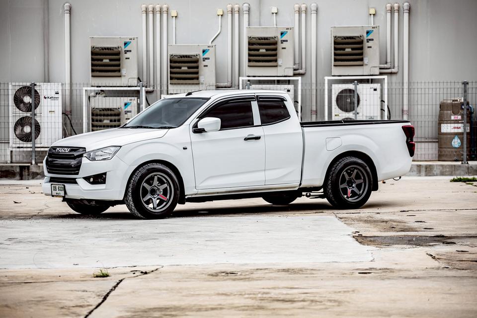 Isuzu D-Max Space Cab 1.9Ddi ดีเซล ปี 2021 สีขาว  9