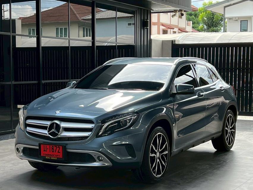 Mercedes-Benz GLA200 1.6 Urban SUV
