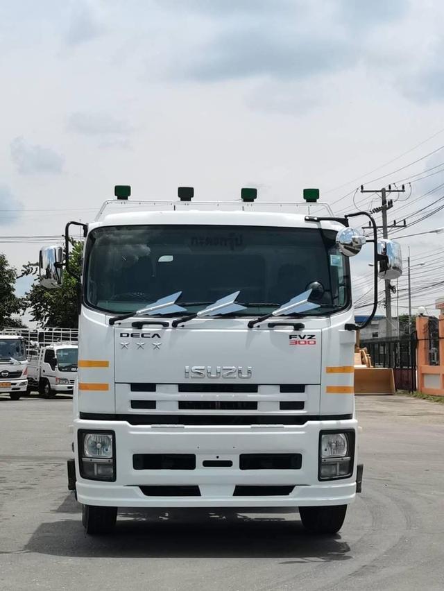 ปล่อยรถ Isuzu Deca FVZ 300 Hp ปี 2016 2