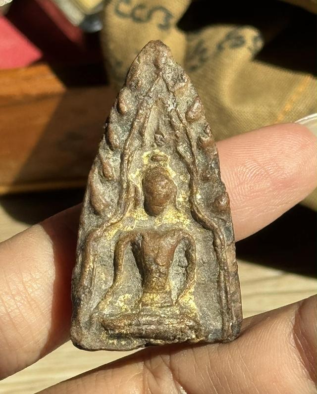 พระขุนแผน เก่าๆบ้านกลาง 1