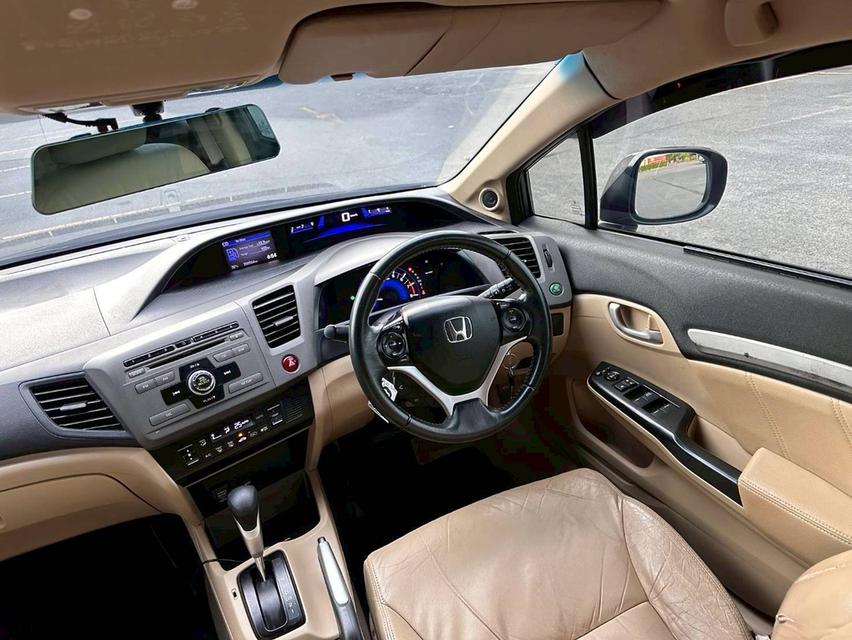 2013 Honda civic 1.8 at 9