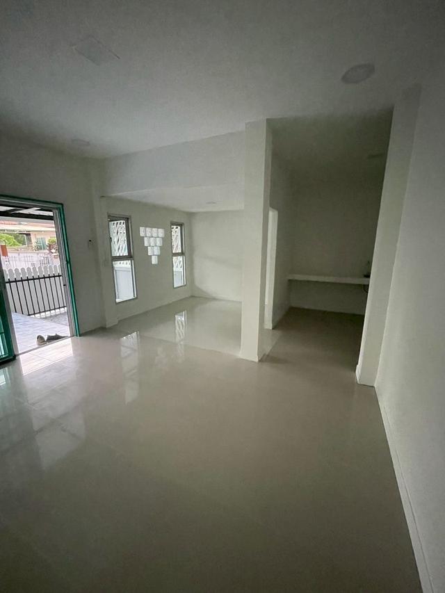 ขายบ้านเดี่ยว ชั้นเดียว เนื้อที่ 37.3 ตรว.  หมู่บ้านเพ็ญศิริ 3 ถนนมิตรไมตรี 6/5  15