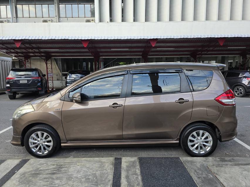 Suzuki Ertiga 2013 รถบ้าน เข้าศูนย์ตลอด 8