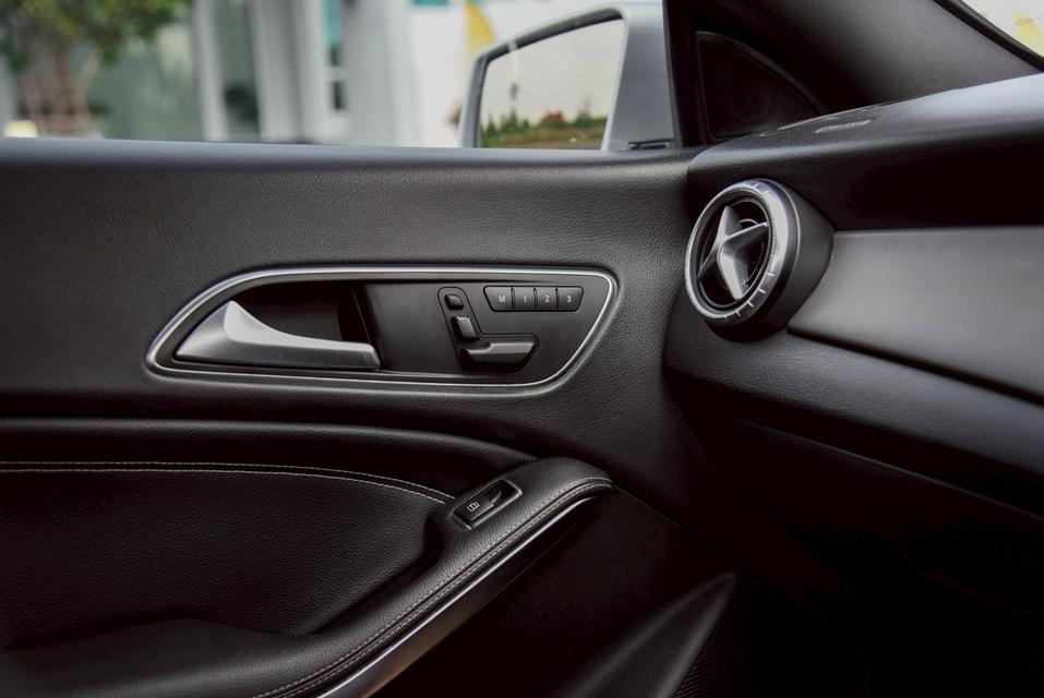 รหัสรถ CBL7248 Mercedes-Benz CLA200 1.6 AT 2016 20