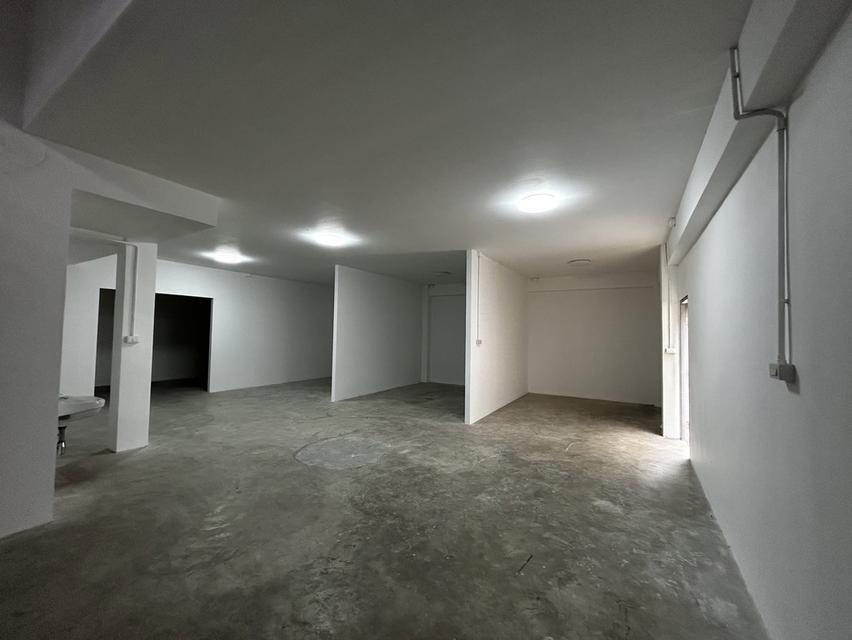 ขายโฮมออฟฟิศ 3 ชั้น พร้อมโกดังสุดกว้าง โครงการ Warehouse ไชน่าทาวน์ ศาลายา 3