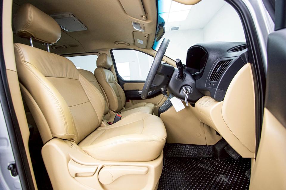 รหัสรถ 5C117 HYUNDAI 2017 H-1 2.5 TOURING  9