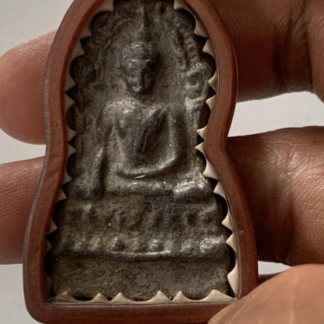 พระเนื้อชินเก่า ไม่ทราบที่