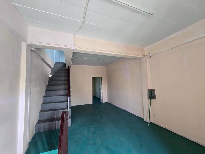 ให้เช่าอาคารพาณิชย์ 4 ชั้น รามคำแหง ทำเลดี ใกล้รถไฟฟ้าสายสีชมพู (N.1970) 2