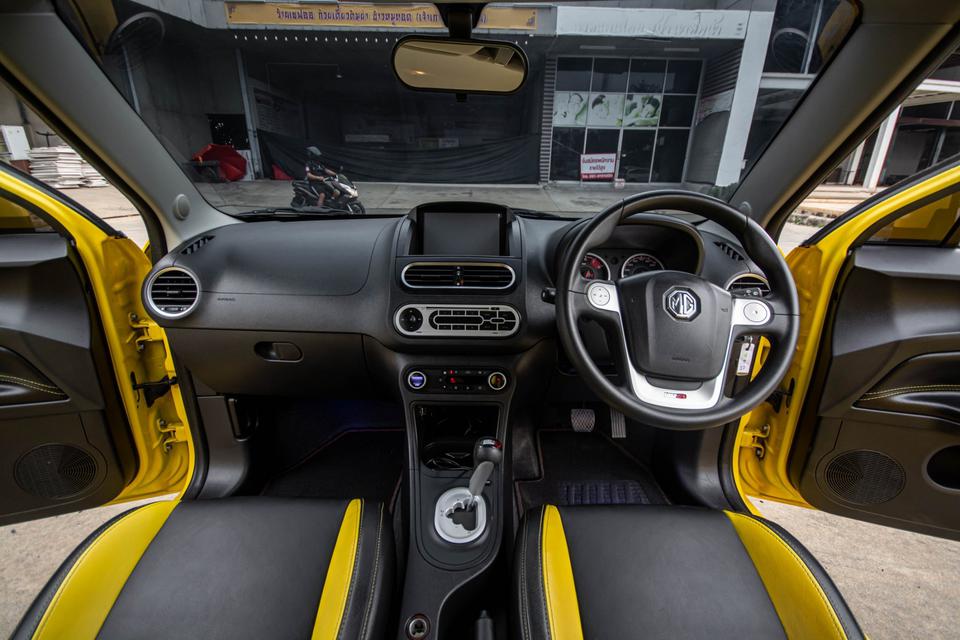 รถมือเดียว ปี 2015 MG3 1.5C A/T สีเหลือง เบนซิน 6