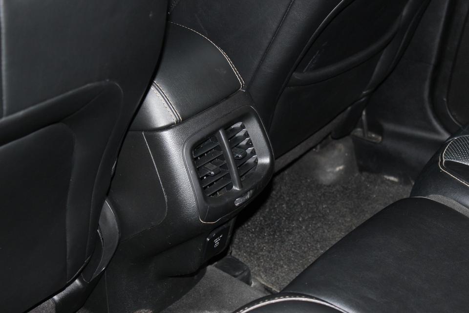 รหัสรถ JRS7720 JEEP Cherokee 2.0 ปี 2016 11