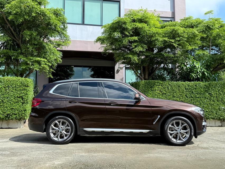 2020 BMW X3 20D G01 รถมือเดียวป้ายแดง รถวิ่งน้อย เข้าศูนย์ทุกระยะ รถมีSI Package และ Extended warranty เหลืออีกนานครับ รถไม่เคยมีอุบัติเหตุครับ 2