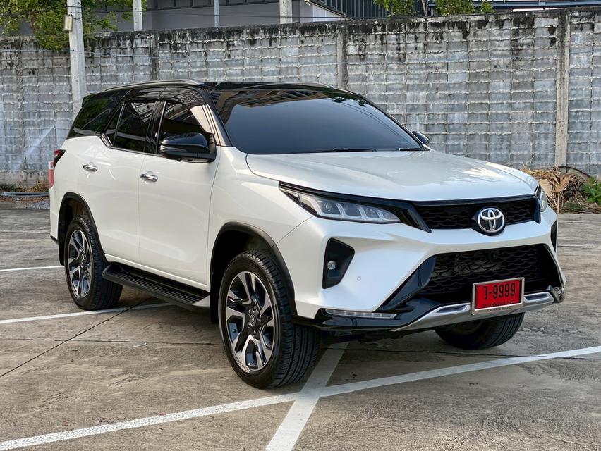รหัสรถ PBG9999 Toyota Fortuner 2.4 LEGENDER 2WD AT ปี 2021