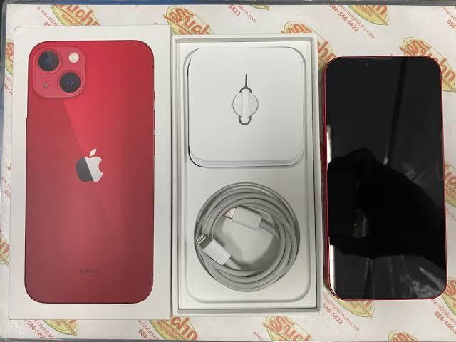 iphone 13 สีแดง 2