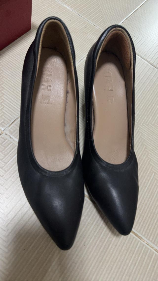 รองเท้าคัทชูสีดำ ใส่ ครั้งเดียว ไซส์ 36