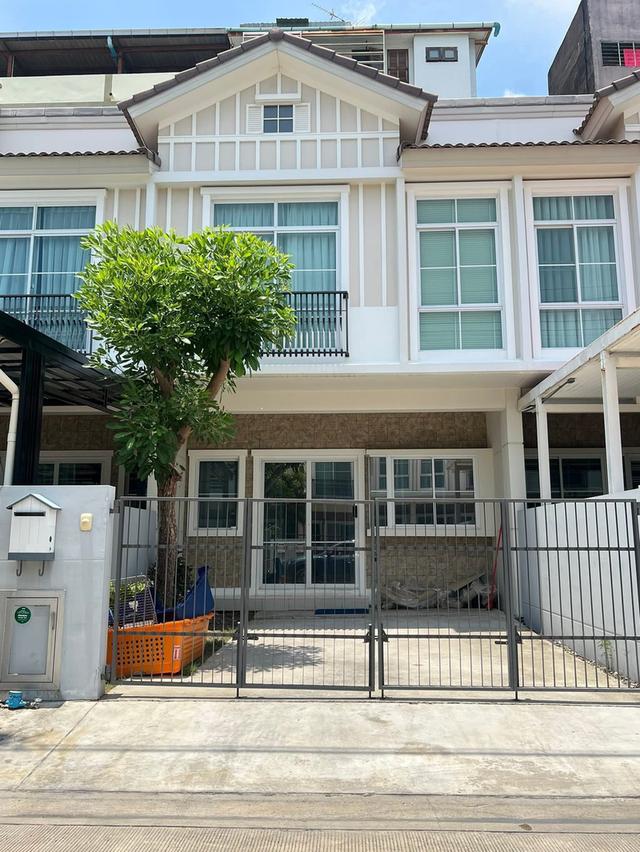 บ้านว่างให้เช่า เฟอร์นิเจอร์ครบ พร้อมเข้าอยู่ ตรงข้าม Mega บางนา  1
