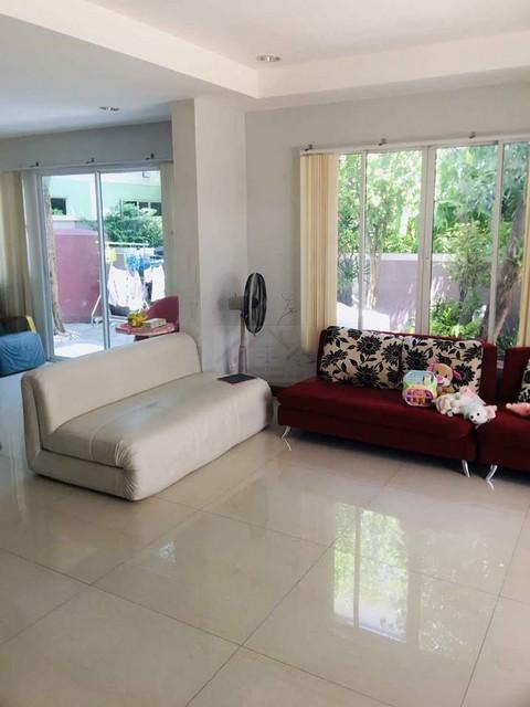 ขายทาวน์โฮม 3 ชั้น แปลงมุม หมู่บ้านซื่อตรง แกรนด์โฮม พหลโยธิน 34 (เสนานิคม 1) เงียบสงบ ทำเลดี เข้า-ออกสะดวกได้หลายทาง ใก 5