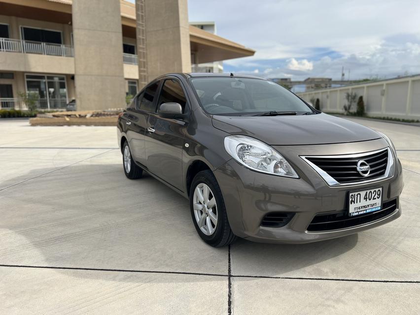 nissan almera 1.2 VL 2012