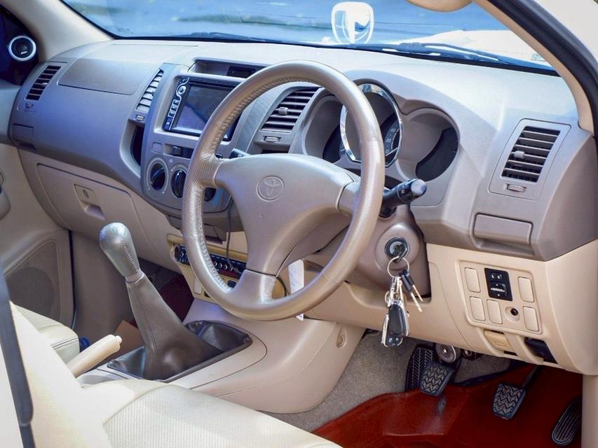 รหัสรถ QT9874 Toyota Hilux Vigo 3.0 ตัวพิเศษ Exclusive Prerunner เกียร์ธรรมดา สีขาวมุก/ทูโทน ปี 2007 14