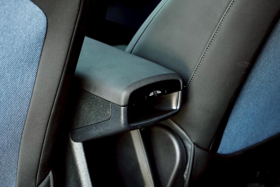 รหัสรถ CBL7000 VOLVO EX30 Core Extended Range AT 2025 รูปที่ 16