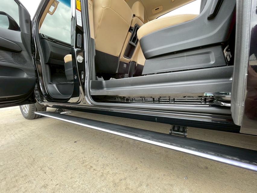 รหัสรถ AP5588 Hyundai  STARIA S 2023 15