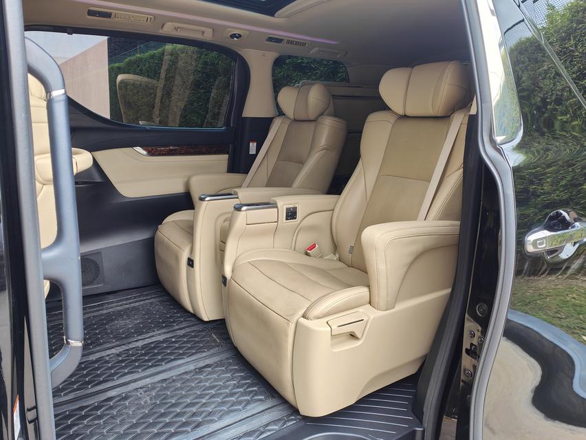 Toyota Alphard 2.5 Hybrid E-Four AT ปี 2019 10