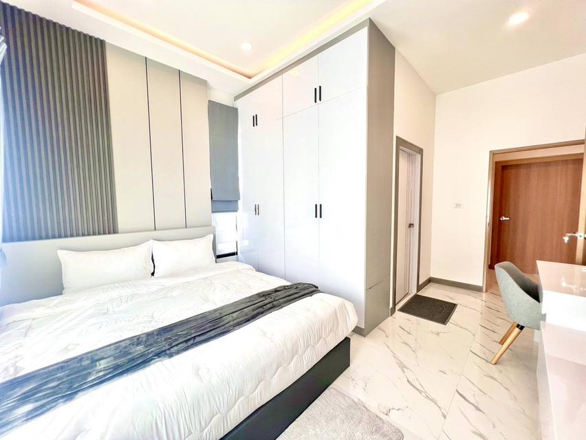 Selling new villa style modern 13.9 M 19