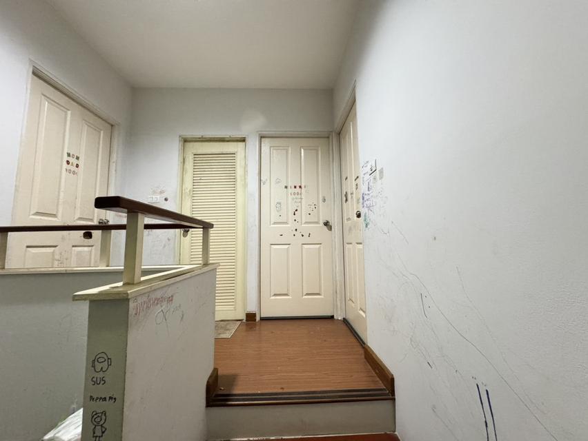 ขายด่วนทาวโอมหลังใหญ่ มบ.ไอดีไซน์ 9