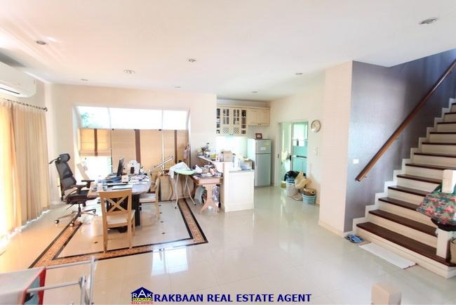 ขายบ้านนันทวัน รามคำแหง94 เนื้อที่ 83.80ตร.ว. 3นอน 3ห้องน้ำ มีห้องเมท บ้านสวย สภาพดี เข้าอยู่ได้เลย 7