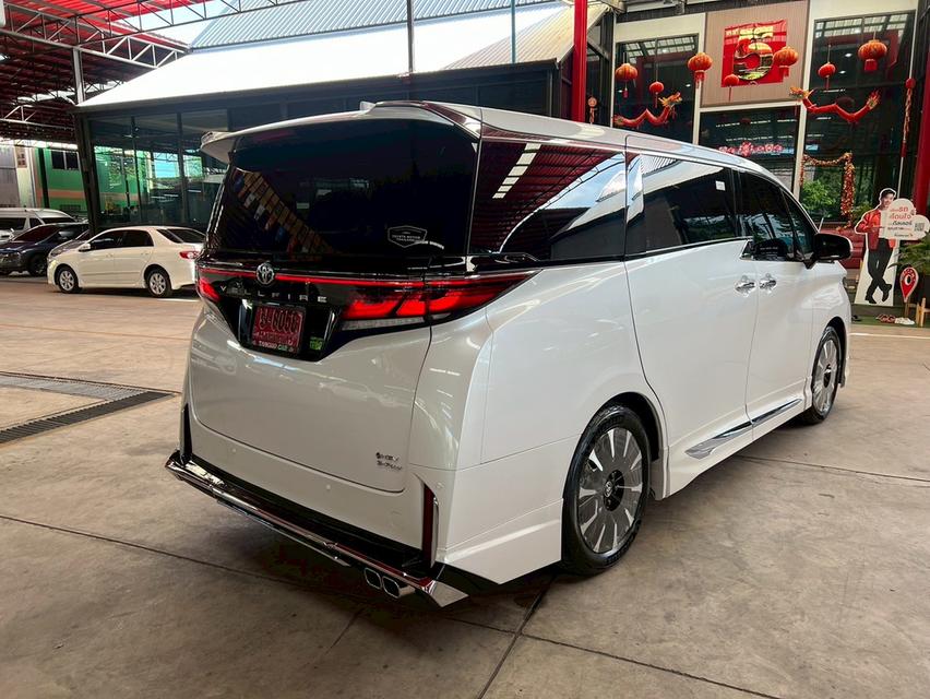 Toyota Vellfire 2.5 HEV E-FOUR VIP Executive Lounge 2024 ตัวท๊อปสุด 5