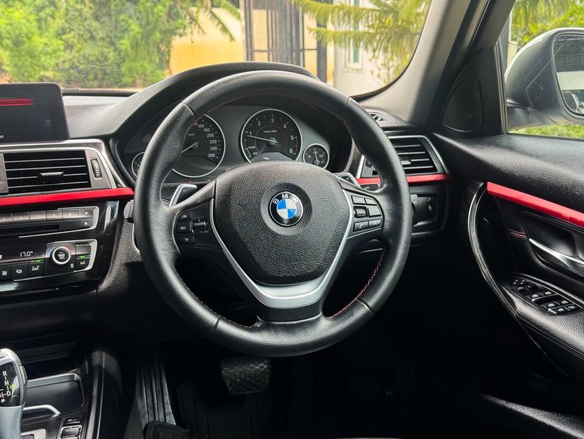 รหัสรถ AVA4364 🎉 BMW 320d Sport ตัว Lci แล้ว รุ่น top สุด (ดีเซลล้วน) F30 ปี 2017  10