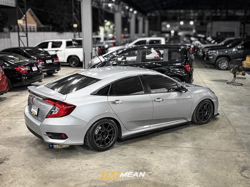 Honda Civic FC 1.8 EL ปี 2017 AT