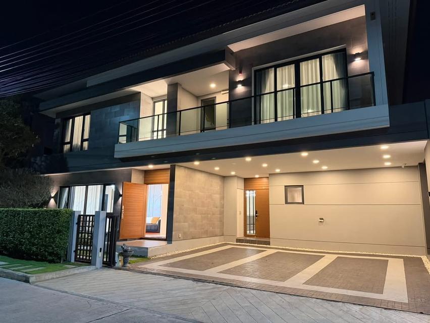 HOT DEAL – LUXURY HOME FOR SALE The city บางนา 14